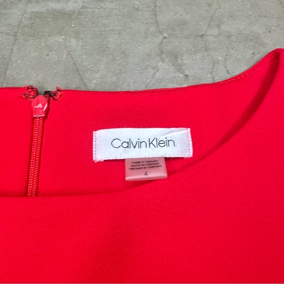 Calvin Klein Ruby Bell Sleeve Sheath Dress Sz 4 - Picture 10 of 12